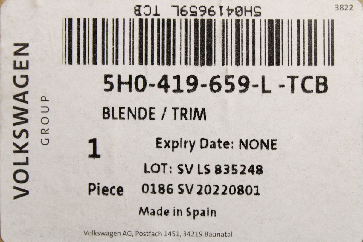 VW Golf R MK8 2020-on lower steering wheel trim badge 5H0419659L TCB