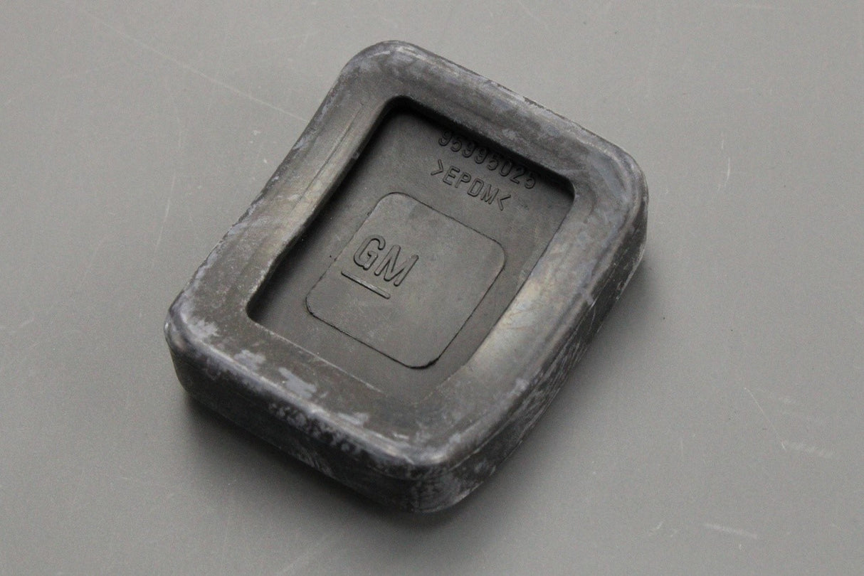 Vauxhall Mokka 2013-19 pedal cover pad (brake/clutch) 95952025