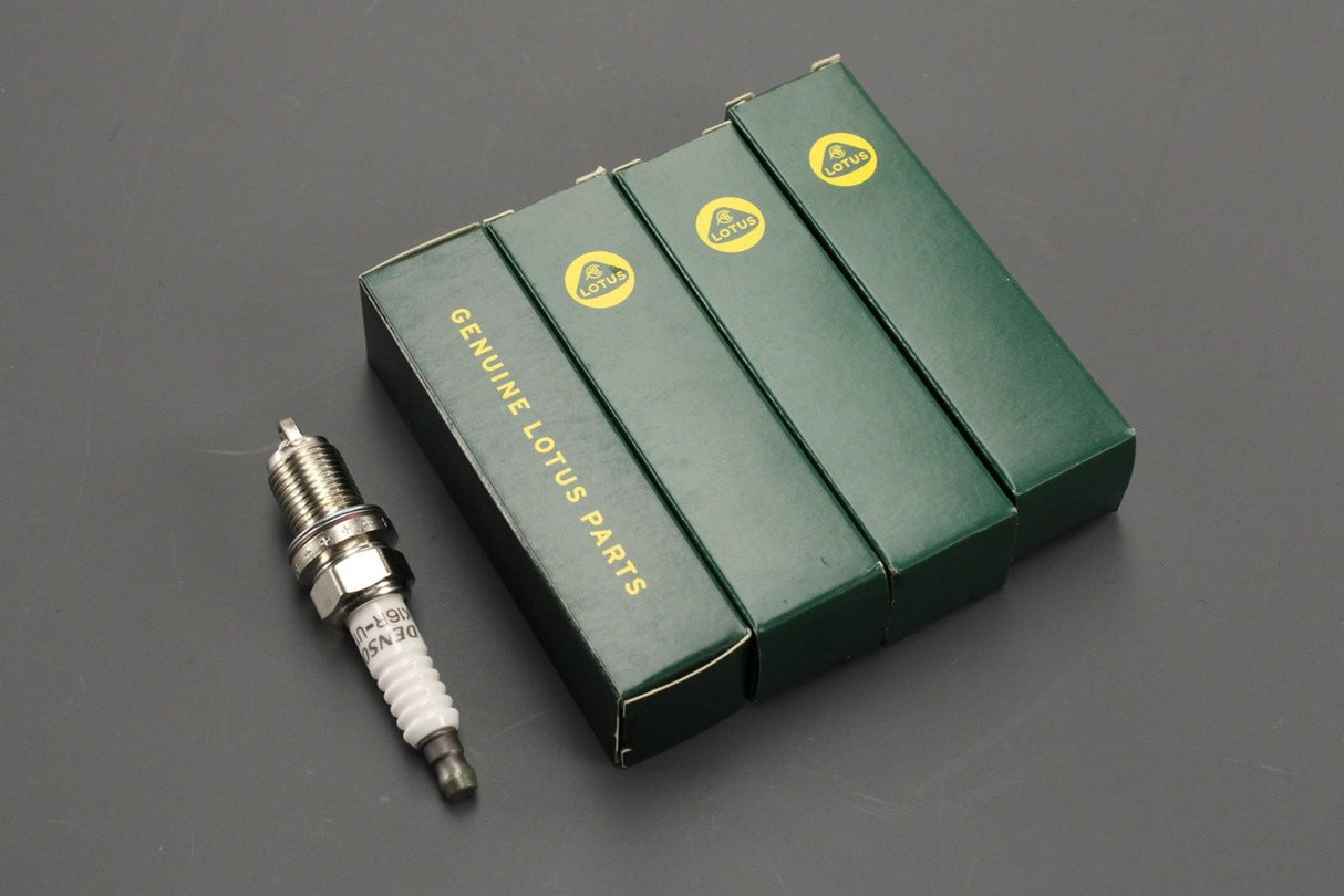Lotus Toyota Lexus spark plugs (x4) K16RU11