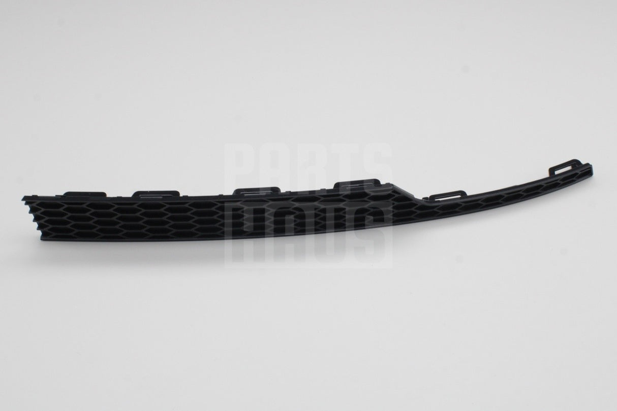 Audi A1 S-Line 15-18 rear bumper grille insert trim right 8XA807834 9B9