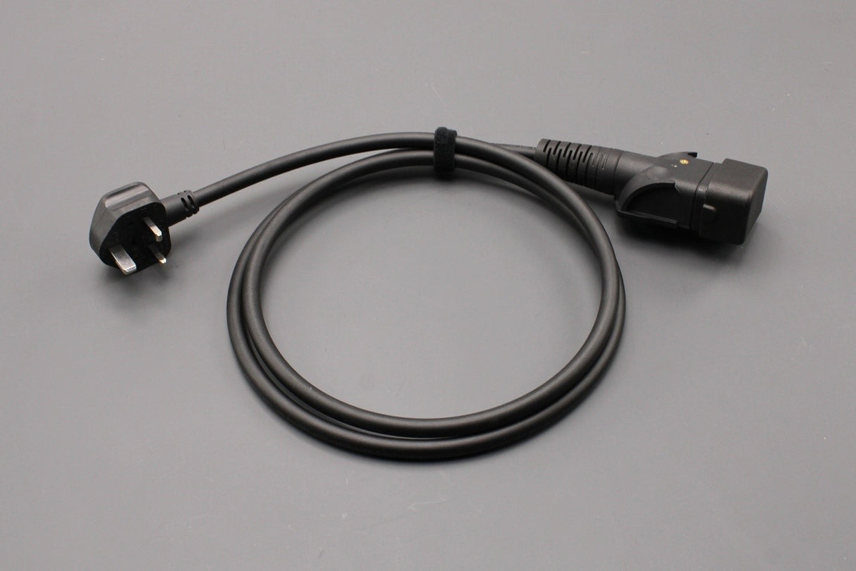 Audi Skoda charge cable for UK mains socket (Type G) 7PP971678GP