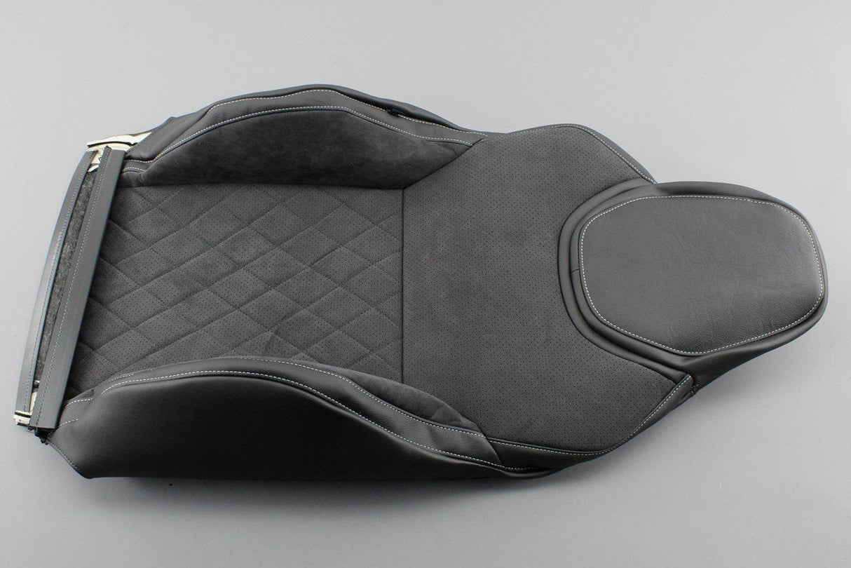 Skoda Superb 15- front right drivers backrest cover 3V0881806NMNNJ