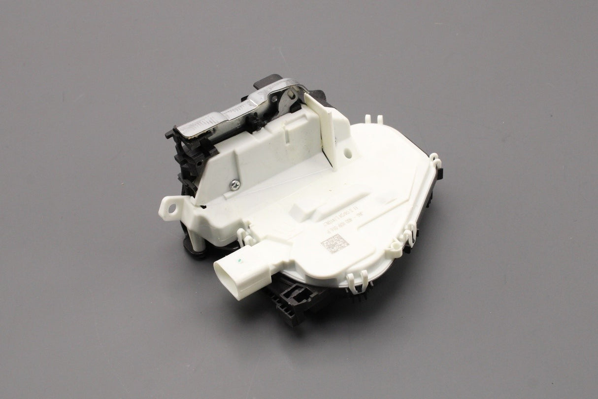 Audi A4 RS4 2016-on A5 RS5 2017-on Q5 rear door lock (right) 4G0839016P