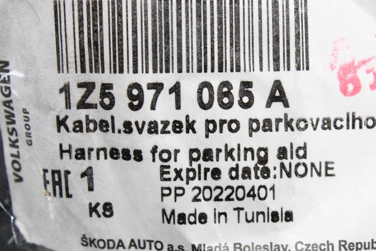 Skoda Octavia 1Z 2009-13 parking sensor wiring harness (rear) 1Z5971065A