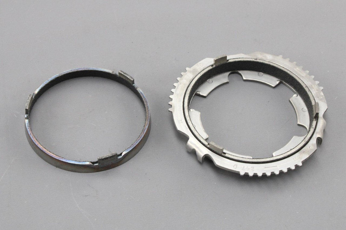 VW Transporter California T6 1/2 gearbox gear synchro rings 0A5311197A