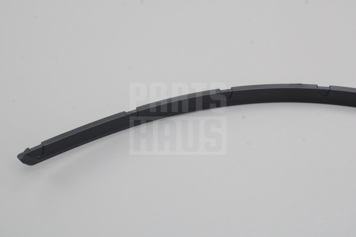 Audi Q5 2009-2017 front wheel arch trim (left) 8R0853717 4U8
