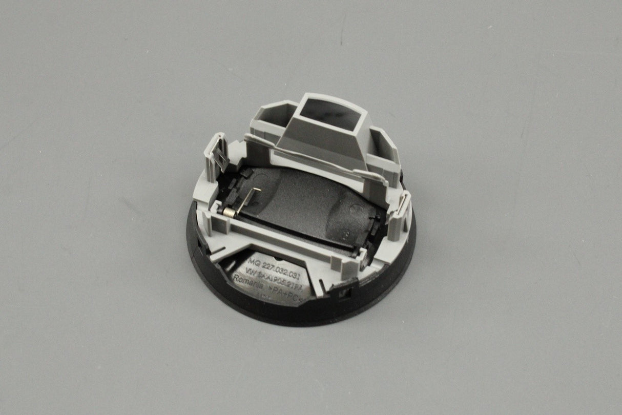 VW Passat B7 CC ignition start/stop switch surround trim 3AA905219A 9B9