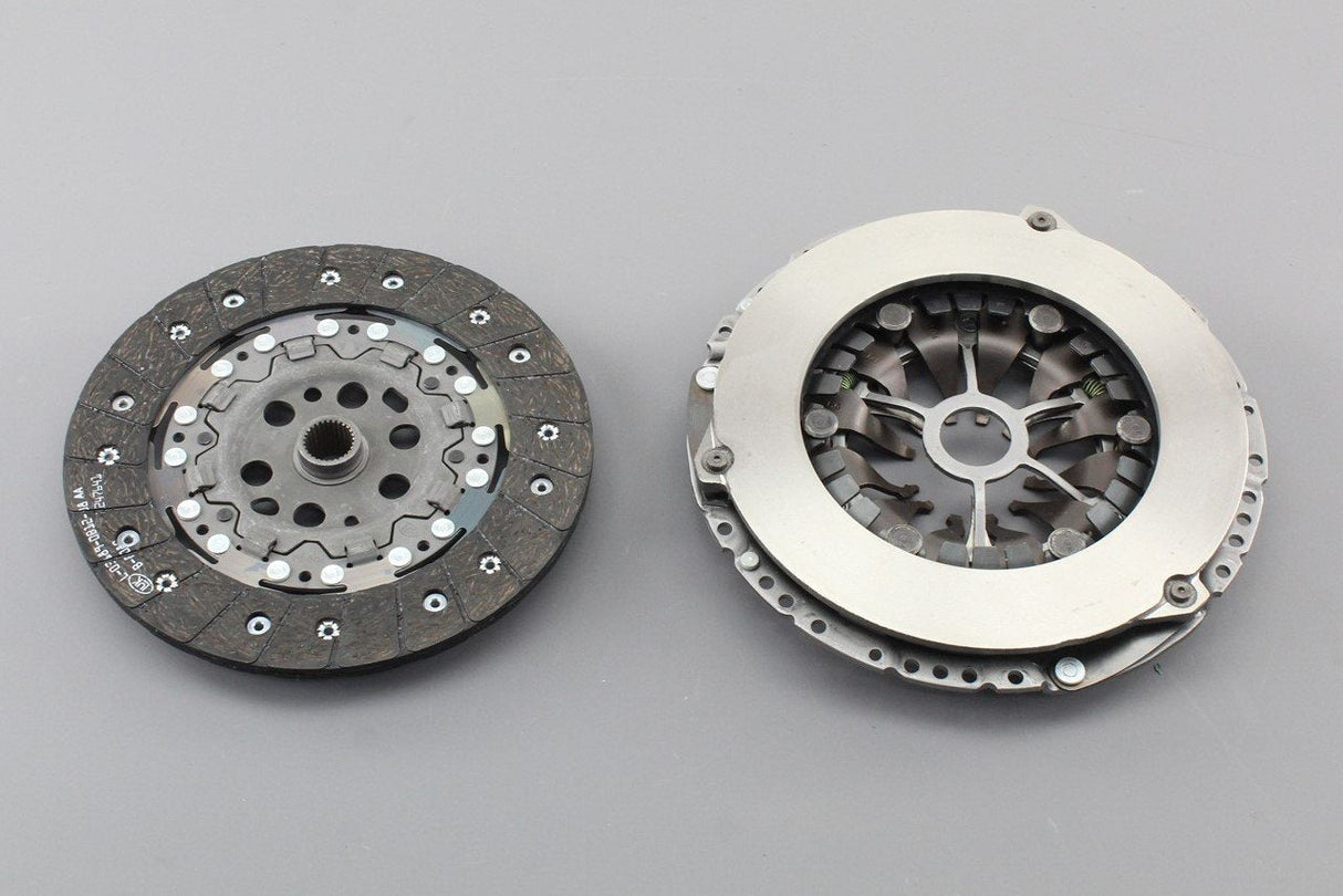 VW Audi Skoda SEAT TDI Clutch and pressure plate 03L141015P