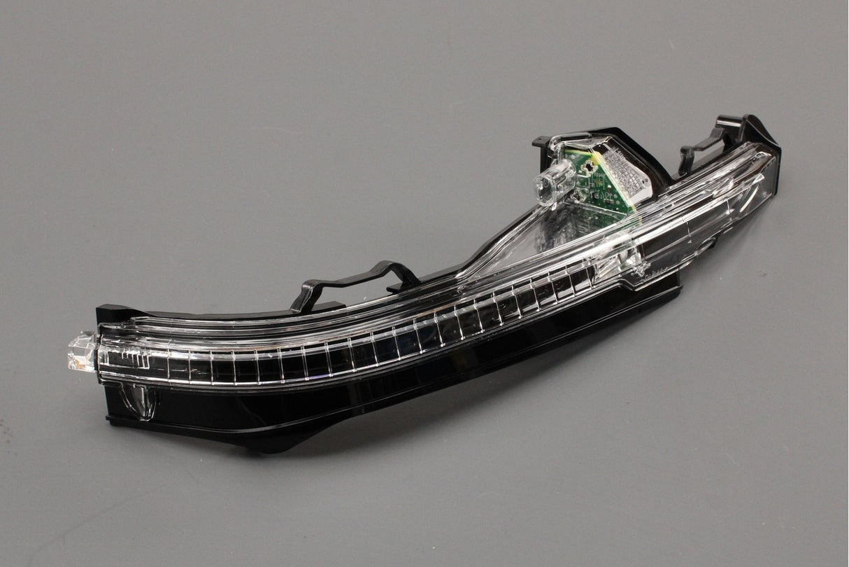 Audi Q7 2016-on wing mirror indicator (right) 4M0949102A