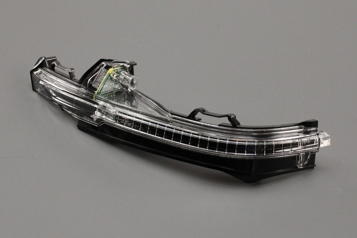 Audi Q7 2016-on wing mirror indicator (left) 4M0949101A