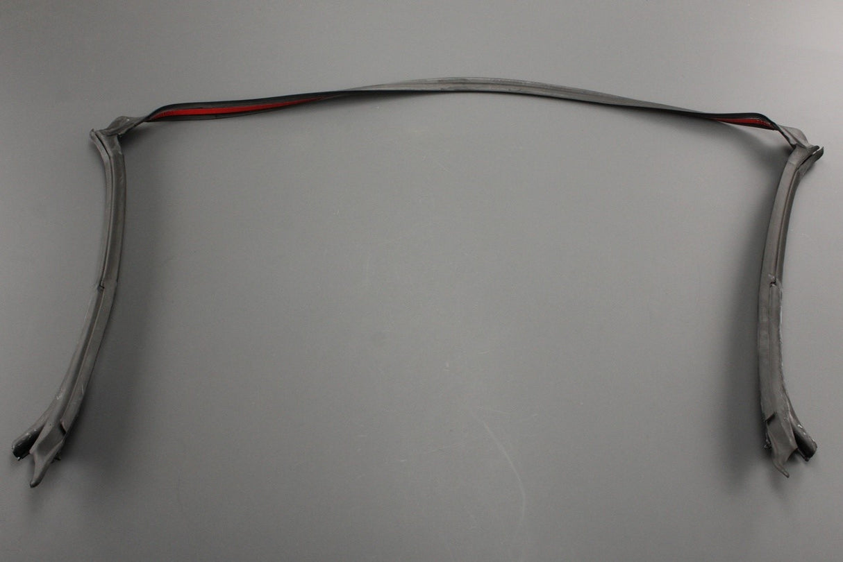 VW Beetle Cabriolet 13-19 windscreen top roof rubber seal 5C3871409C 5AP