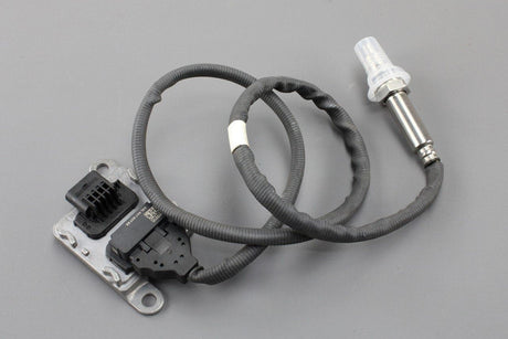VW Passat B8 2015-21 2.0 TDI lambda NOx sensor pre-DPF 04L907807EE