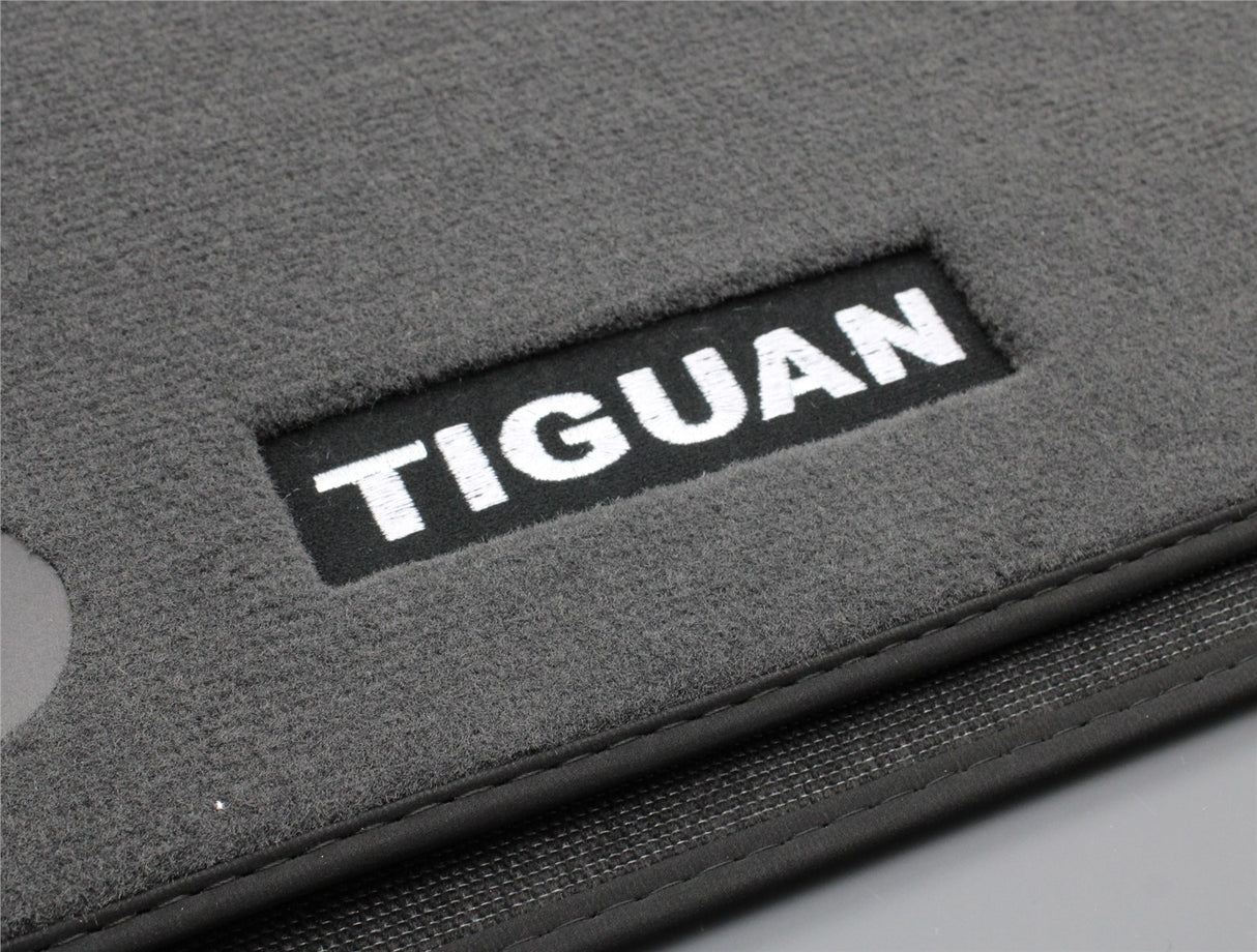 VW Tiguan 2008-2016 RHD textile floor mats (front) 5N2061275P RYJ