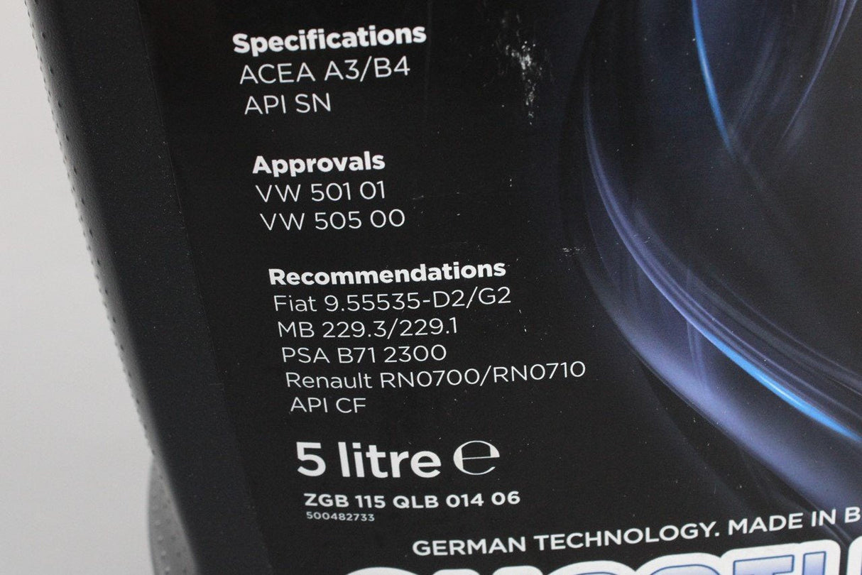 Quantum Synta 10W-40 semi synthetic engine oil (5 Litre) ZGB115QLB01406
