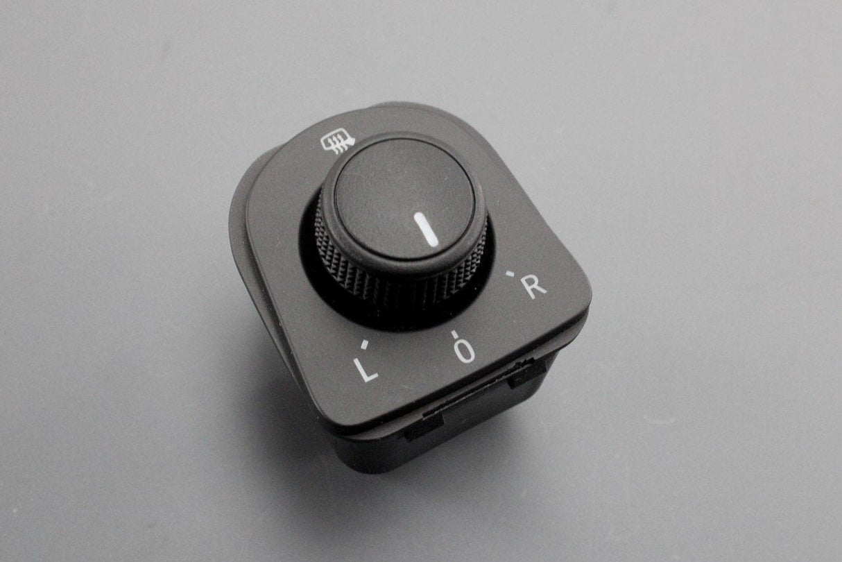 SEAT Ateca Leon electric wing mirror adjust switch 5F0959565D WHI
