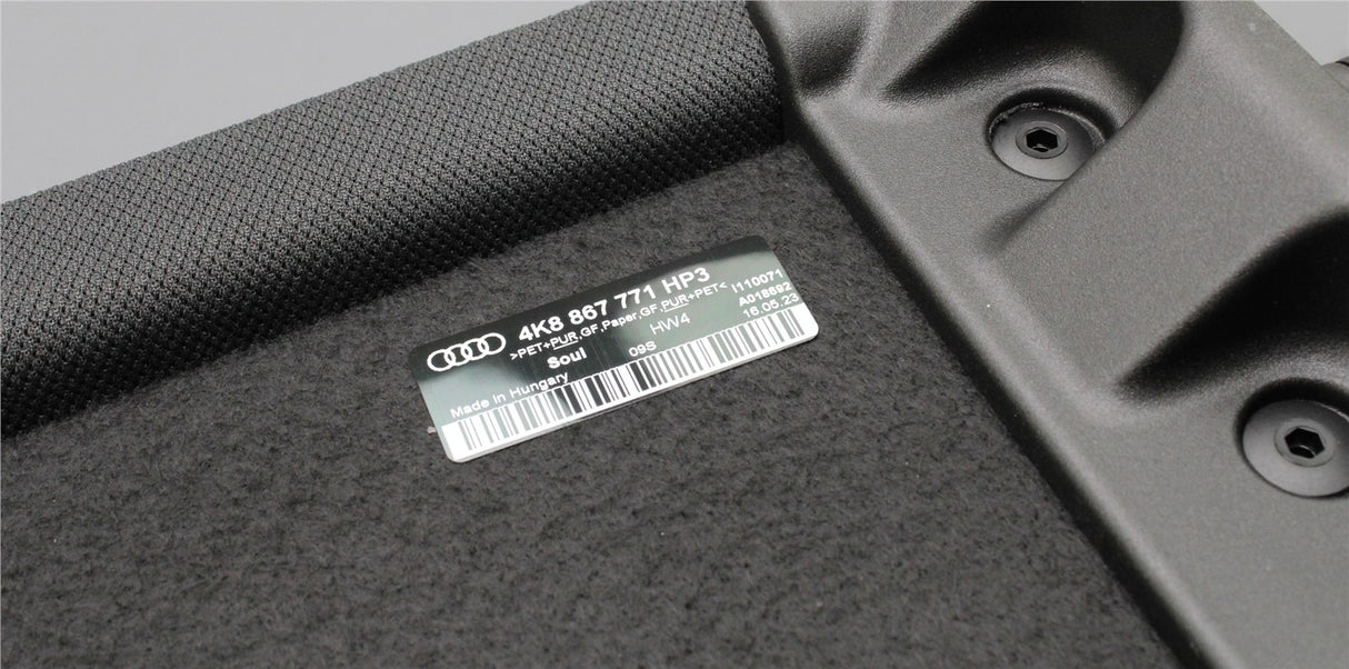 Audi A7 19-on RS7 20-on luggage parcel shelf cover section 4K8867771 HP3