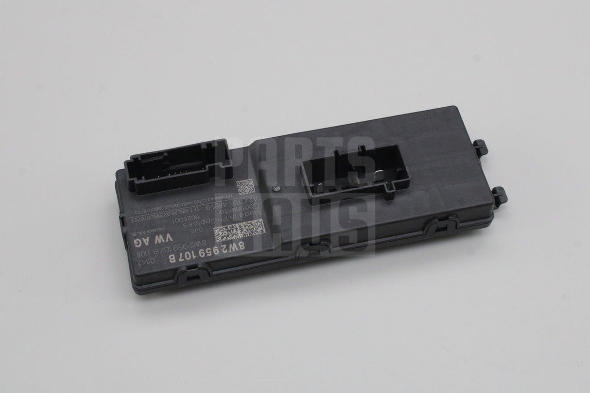 Audi A6 S6 A8 e-tron GT power closing boot lid control unit 8W2959107B