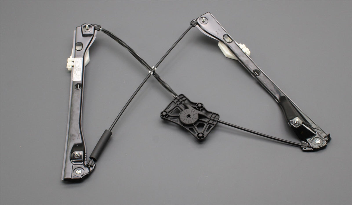 Skoda Fabia 2015-2023 front window regulator (left) 6V0837461C