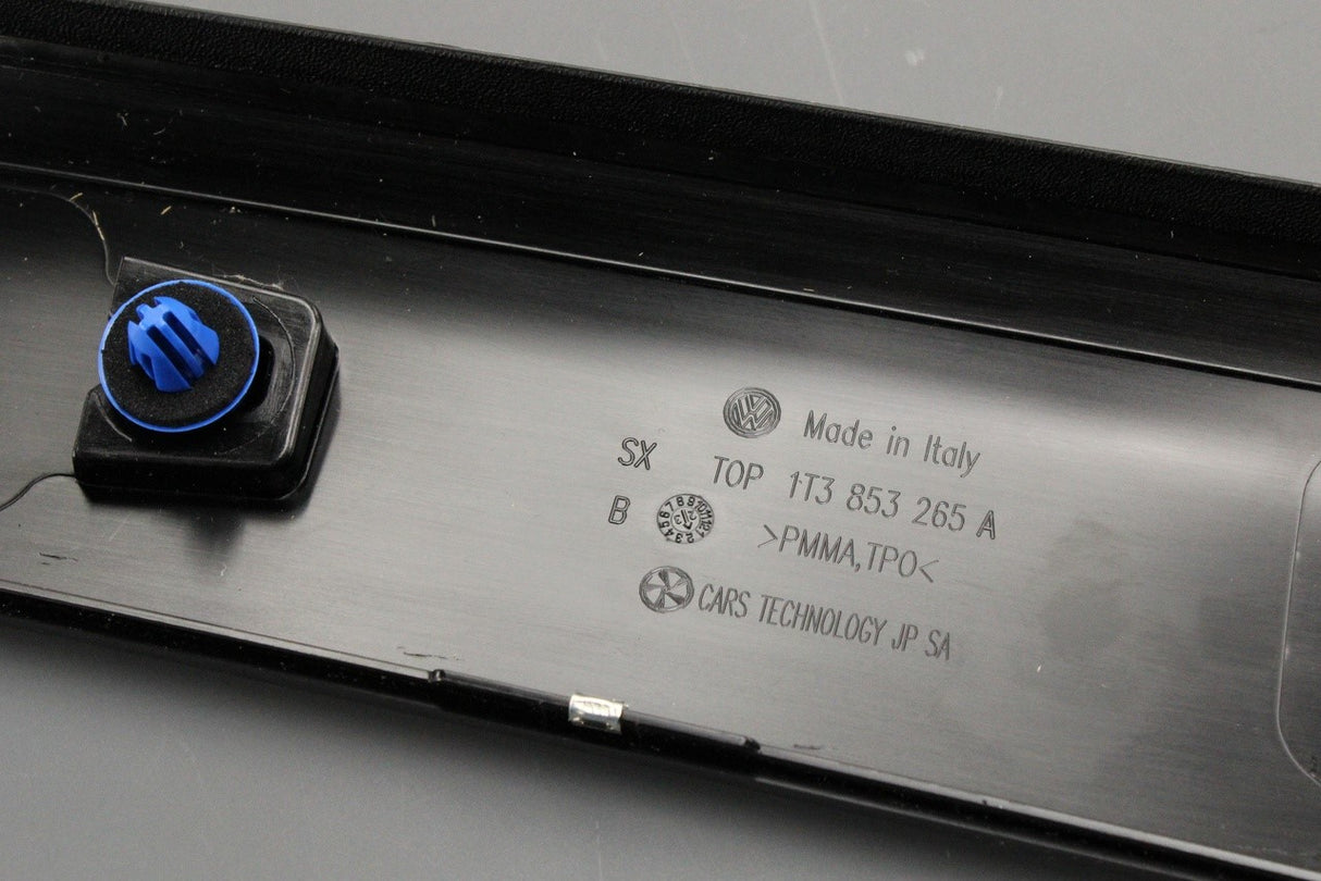 VW ID.Buzz exterior gloss black A-pillar trim (left) 1T3853265A 041