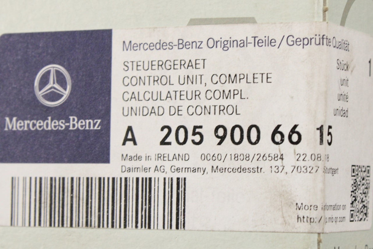 Mercedes-Benz C-Class rain and light sensor control unit A2059006615