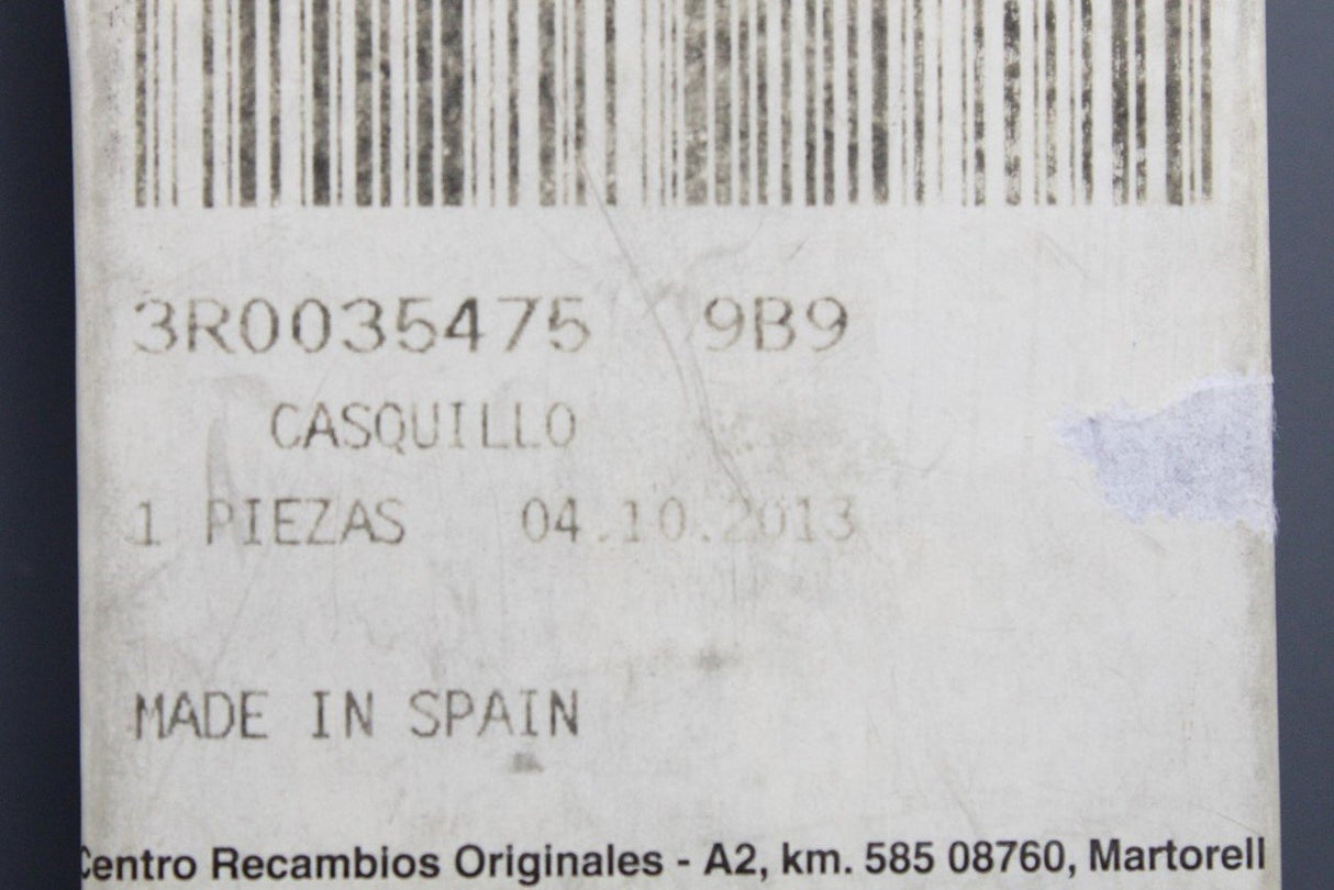 SEAT Exeo 2009-14 aux-in socket port 3R0035475 9B9