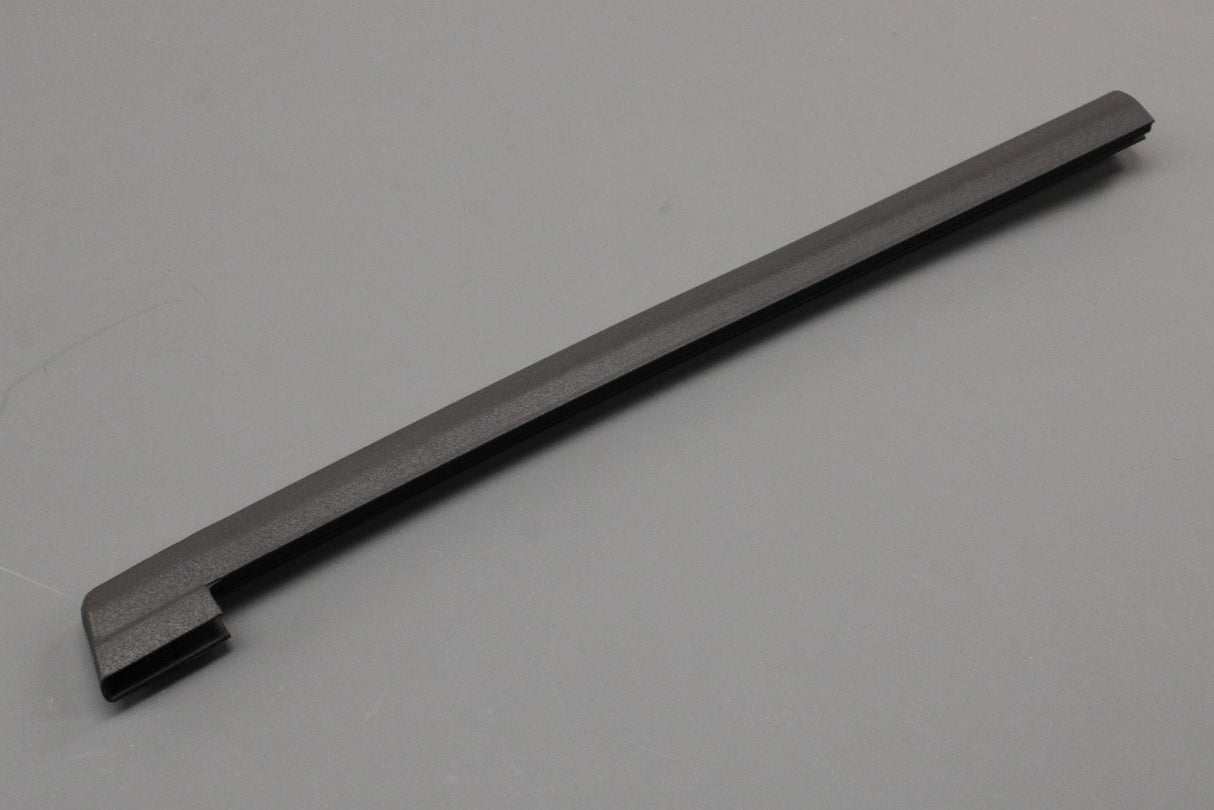 Bentley Continental GT 2004-2017 window guide seal (right) 3W0837902C