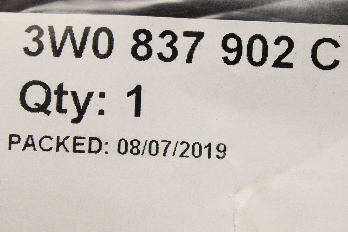 Bentley Continental GT 2004-2017 window guide seal (right) 3W0837902C