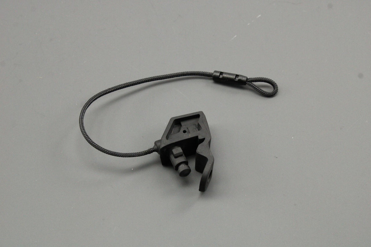 Audi Q4 e-Tron 2022-on parcel shelf strap (right) 89A867668A