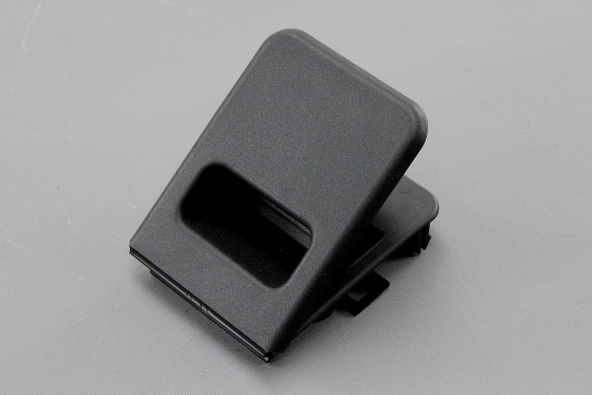 VW Passat B6 B7 B8 Bora Audi A4 A6 RS6 boot carpet handle 4B5863627B01C