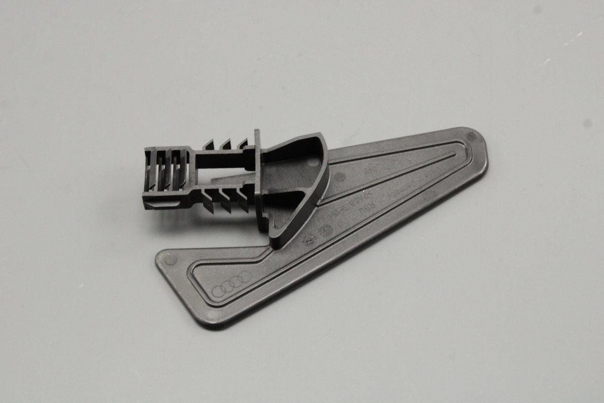 Audi e-Tron GT 2021-on boot lid cable holder (rear right) 4J3971848