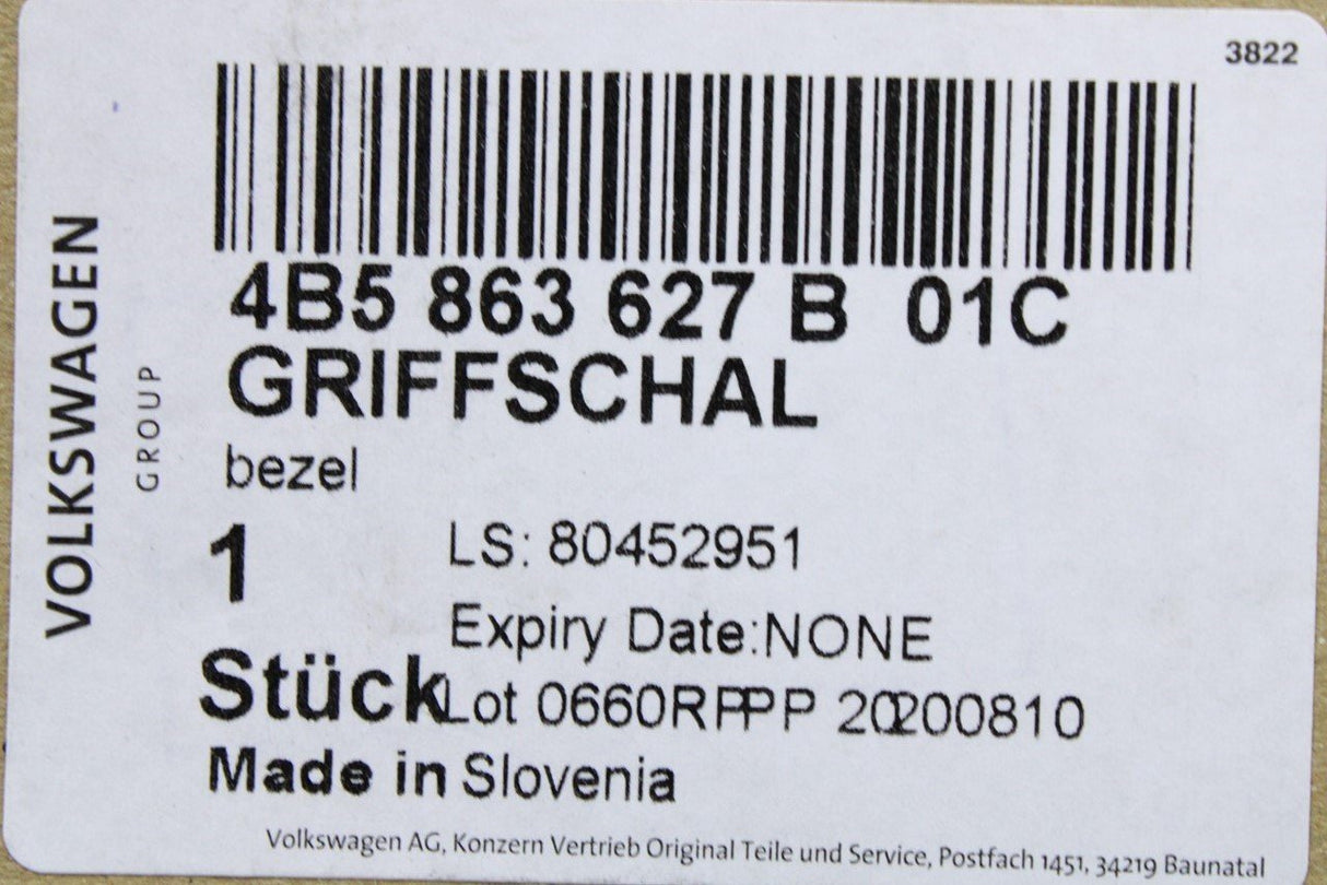VW Passat B6 B7 B8 Bora Audi A4 A6 RS6 boot carpet handle 4B5863627B01C