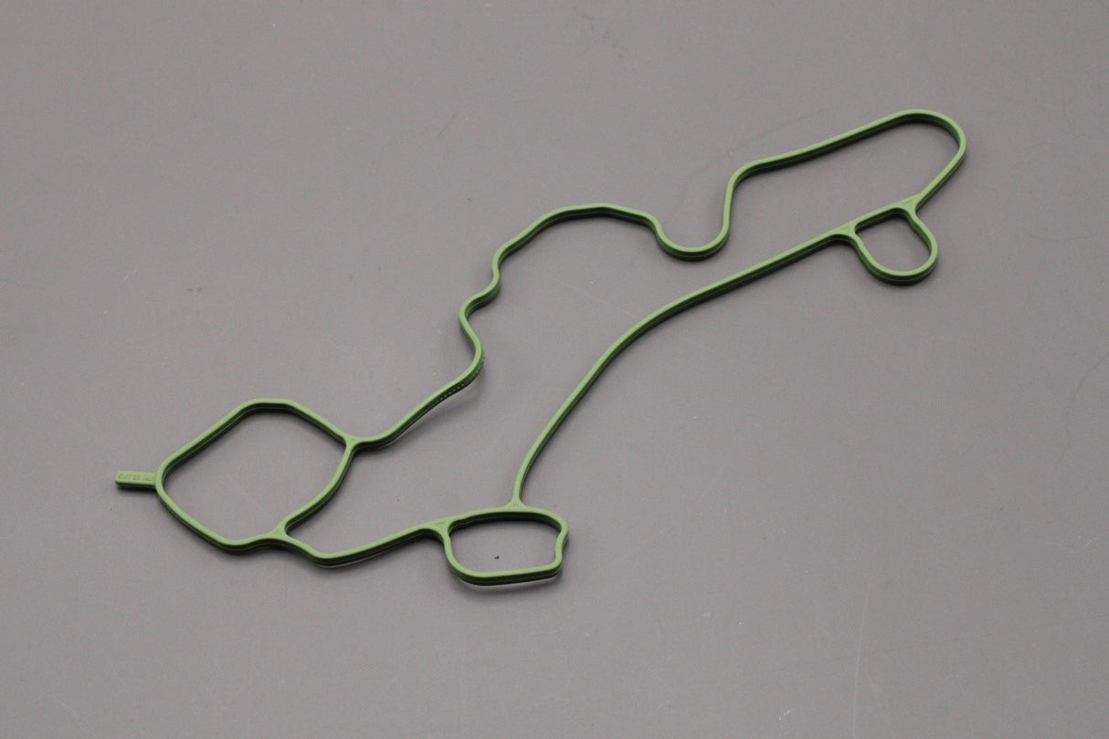 VW Audi Skoda SEAT CUPRA 1.8 2.0 TSI oil separator PCV gasket 06K103484F