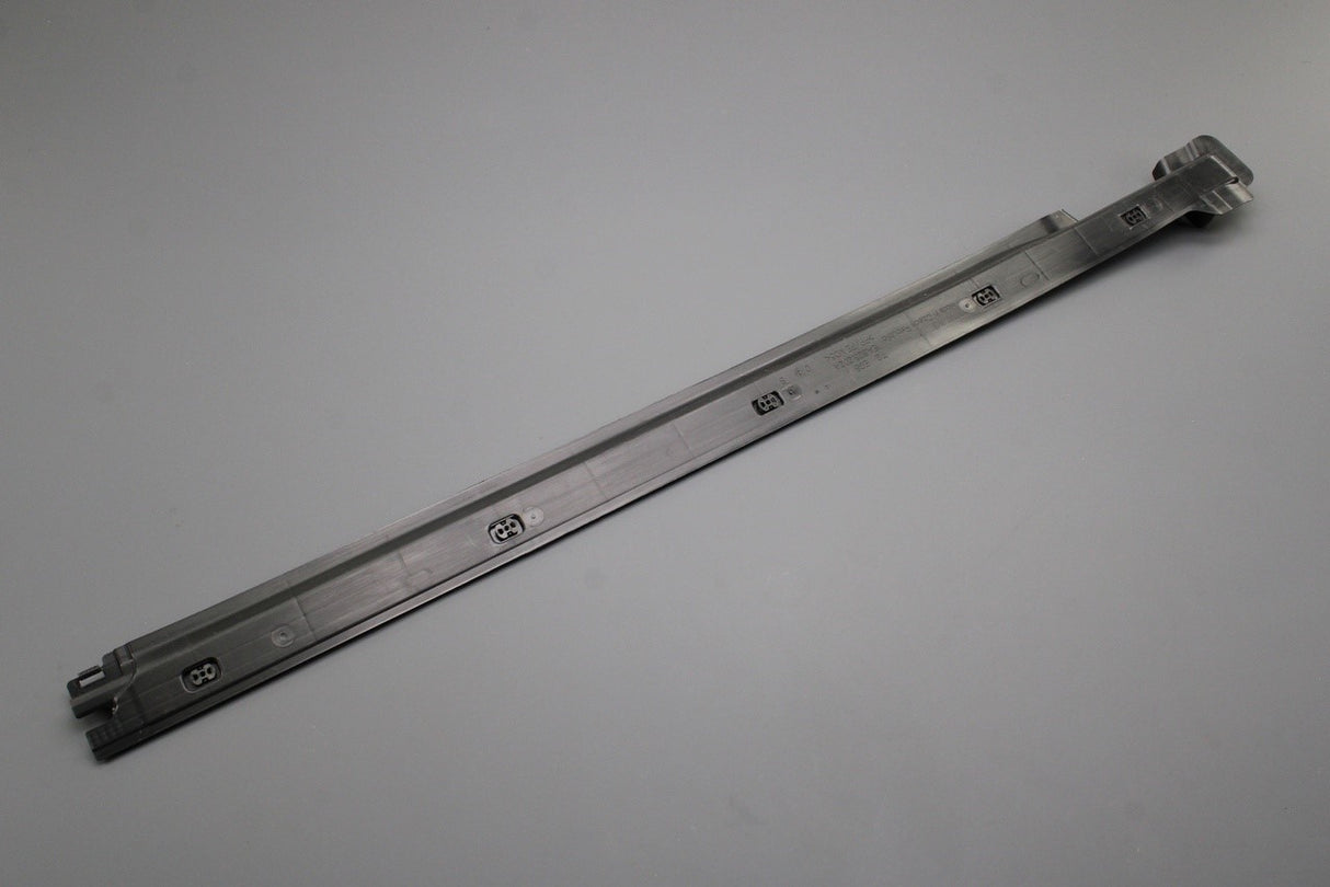 VW ID.3 Audi Skoda CUPRA Born underbody trim strip (right) 1EA825202A
