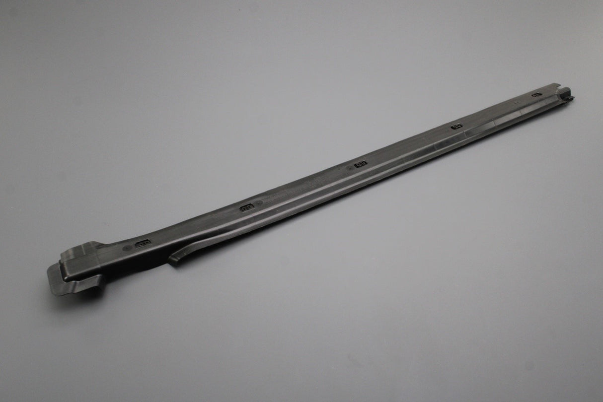 VW ID.3 Audi Skoda CUPRA Born underbody trim strip (right) 1EA825202A