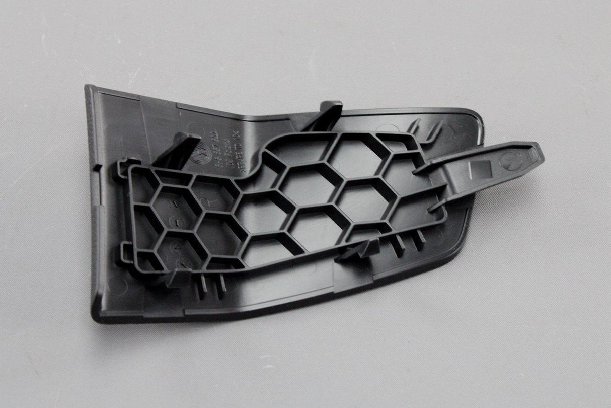 VW Golf MK8 2020-on rear light inspection cover (right) 5H6867748 4PK