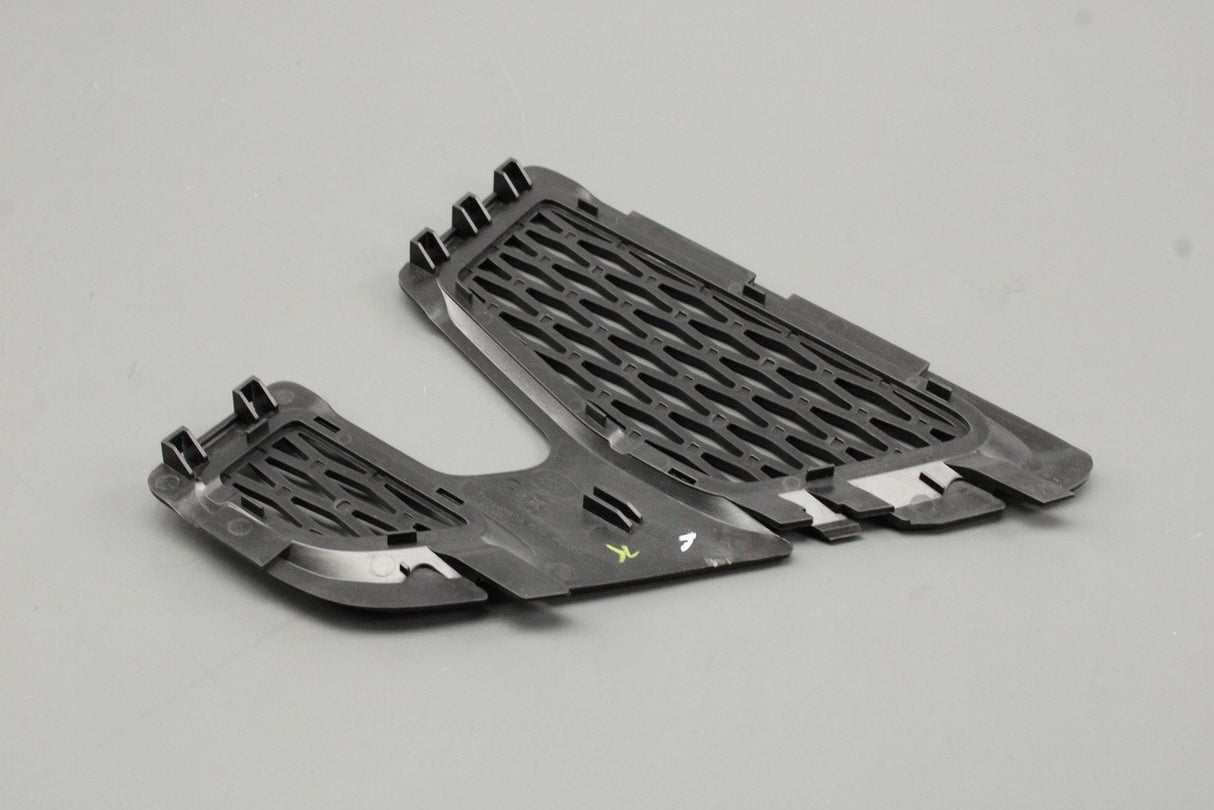Range Rover Sport 2014-2022 front wing grille (left) LR061949