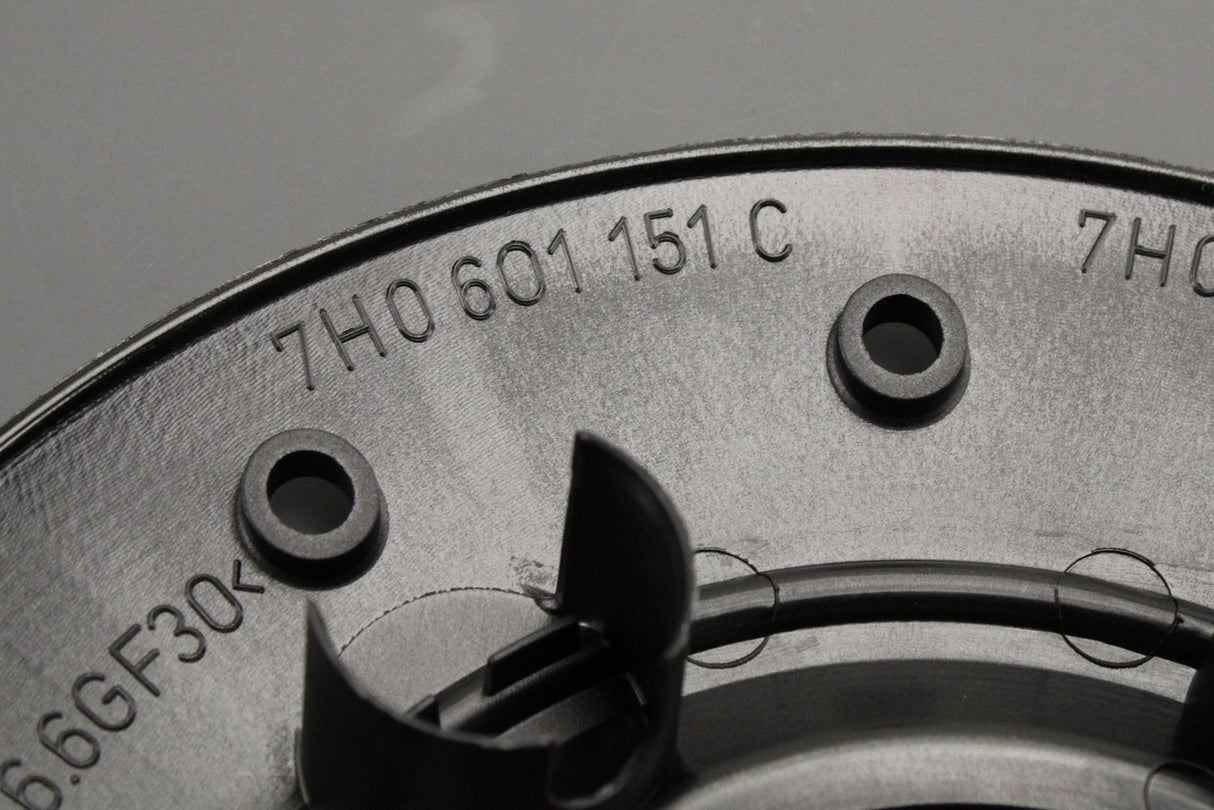 VW Transporter T5 T5.1 steel wheel centre cap (x1) 7H0601151C 9B9