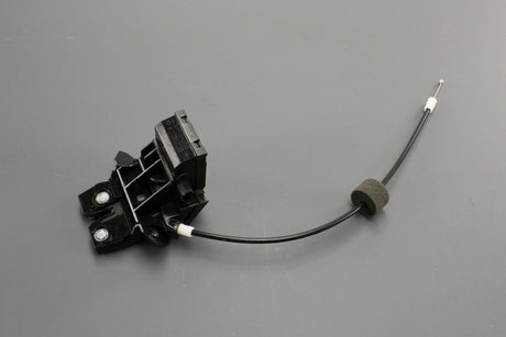 Mercedes-Benz E-Class boot lid lock A1717500085