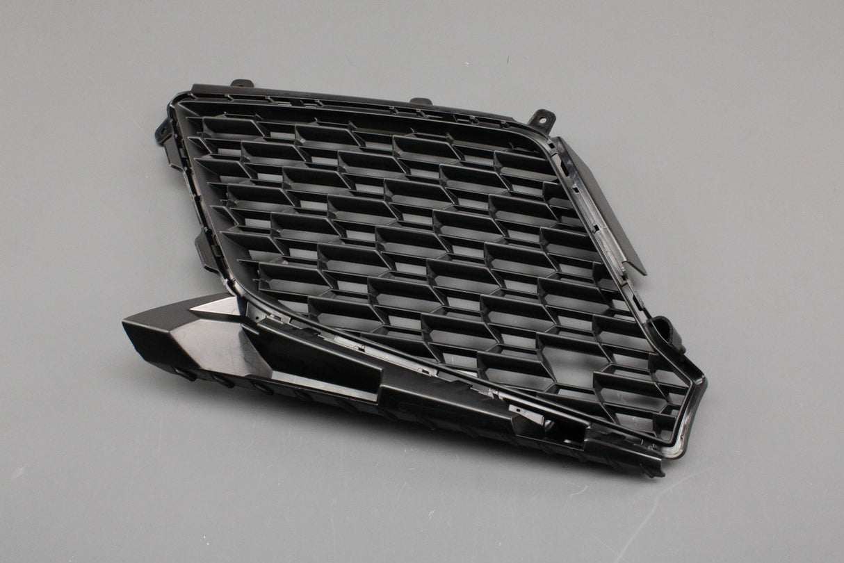 Audi R8 2018-24 front bumper grille (right) 4S0807684C 9B9