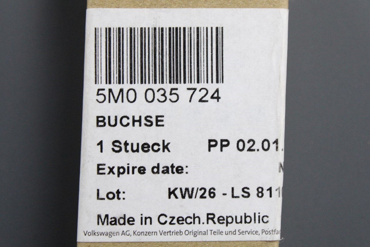 VW Golf T5 Scirocco Passat Jetta Eos Caddy AUX in socket port 5M0035724