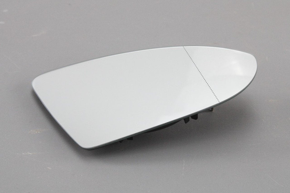 VW Golf MK7/7.5 13-20 exterior wing mirror glass (right, RHD) 5G0857522A