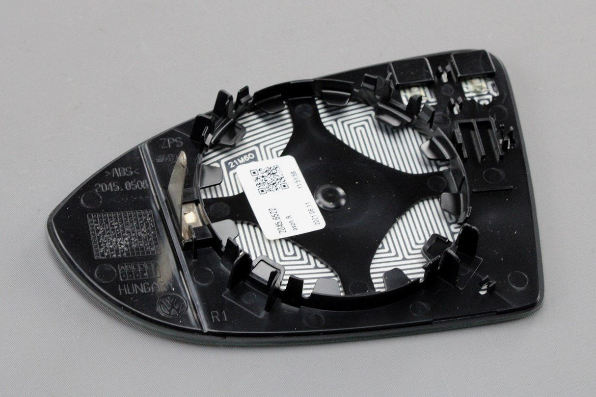 VW Golf MK7/7.5 13-20 exterior wing mirror glass (right, RHD) 5G0857522A