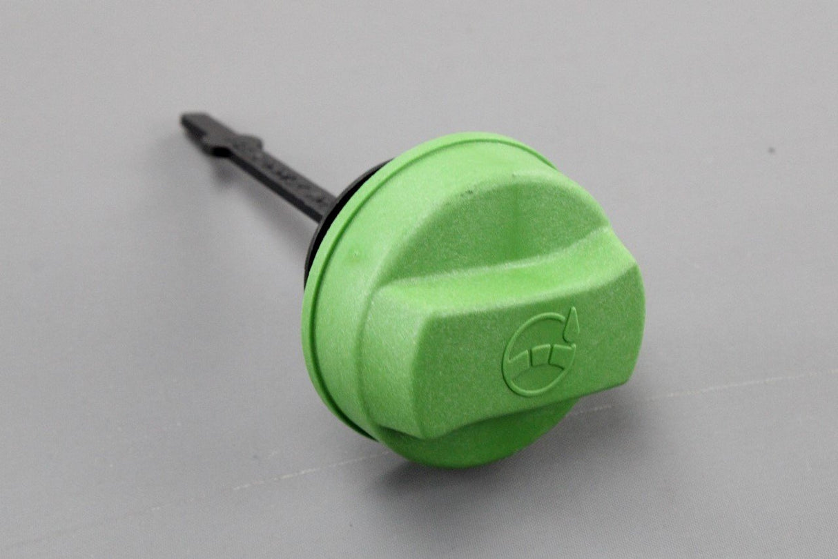 VW Transporter T5 T5.1 T6 2004-19 power steering cap lid 7E0422376