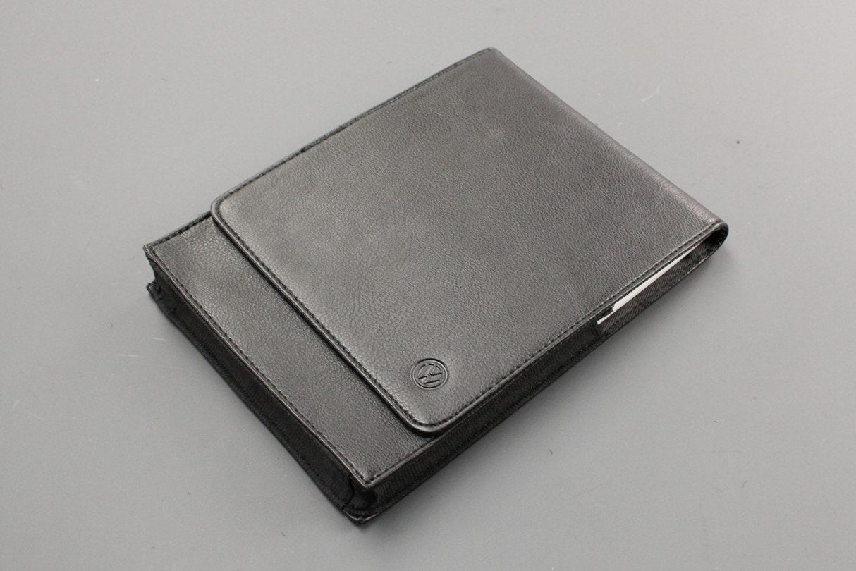 VW Golf SV Sportsvan 2014-21 owners manual service book wallet A510A0020