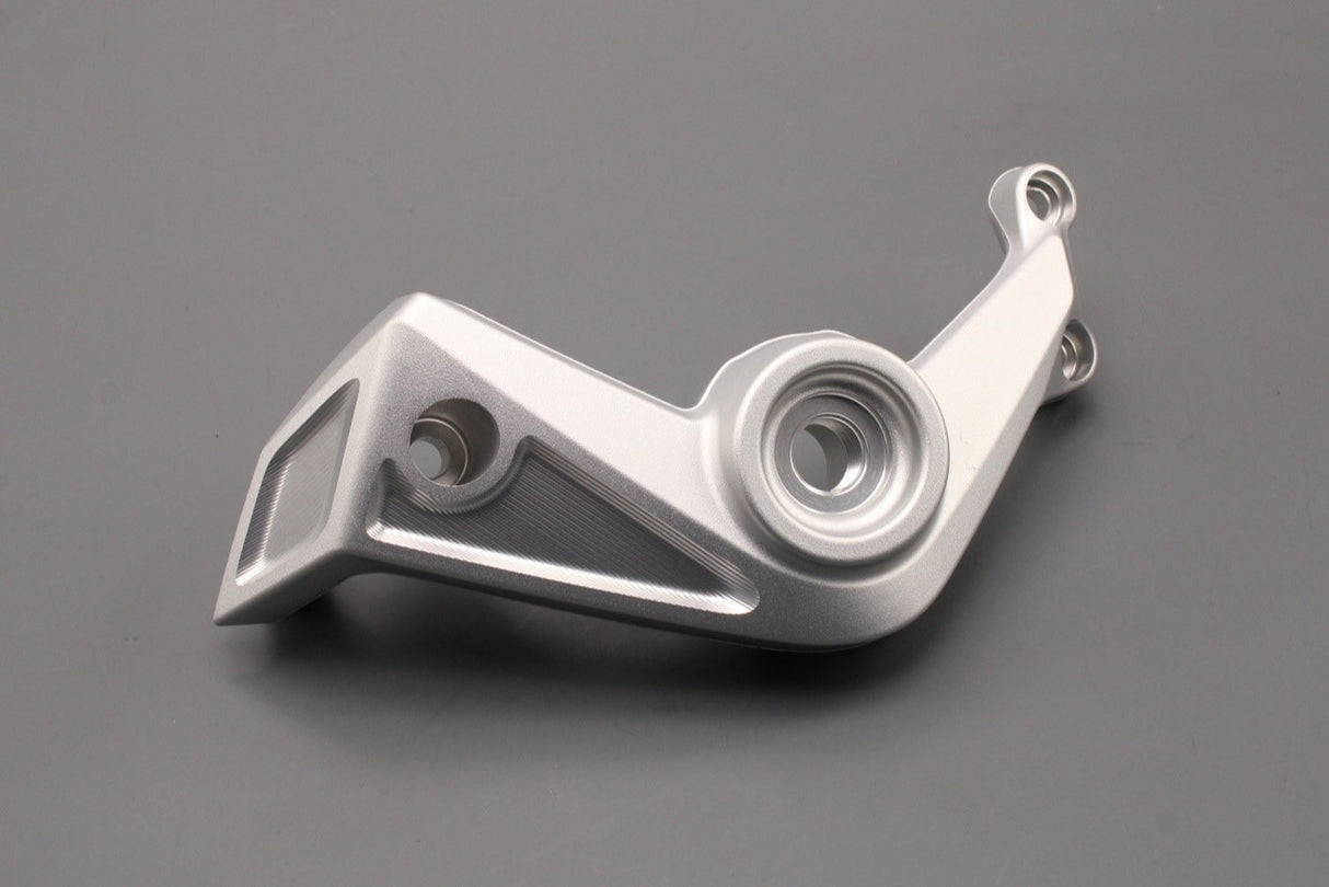 Ducati XDiavel S 16-22 shock absorber mounting plate (right) 47110621AA