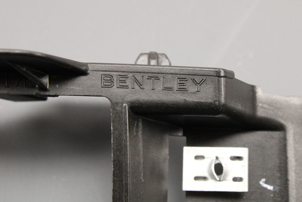 Bentley Continental GT GTC 12-17 front bumper bracket (left) 3W3807017C