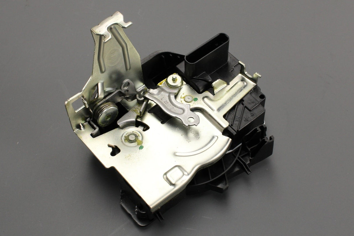 Jaguar F-type F-Pace XE XF 2014-on RHD front door lock (left) T2H17434