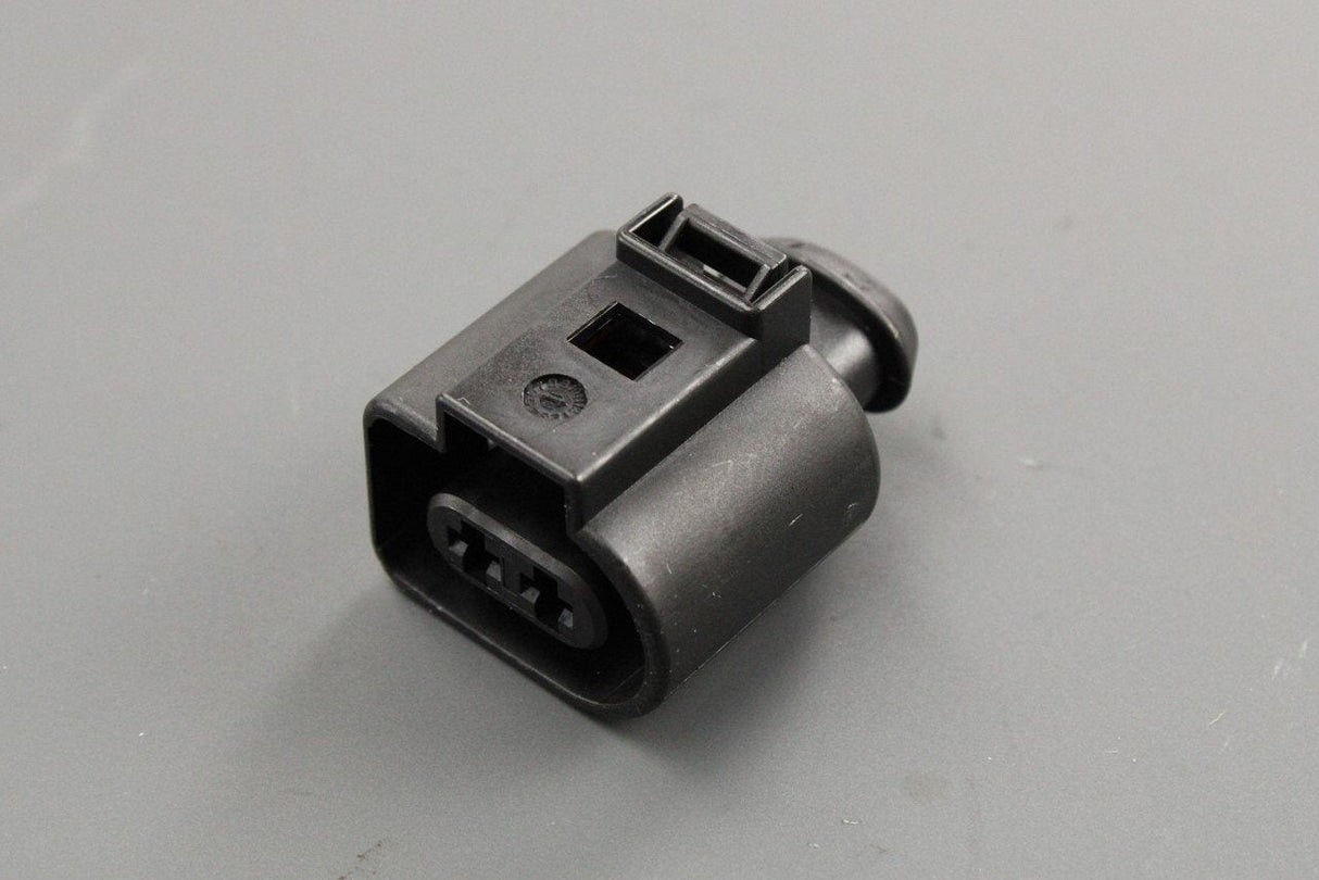 VW Audi Skoda SEAT connector plug housing (2 pin) 1J0973722