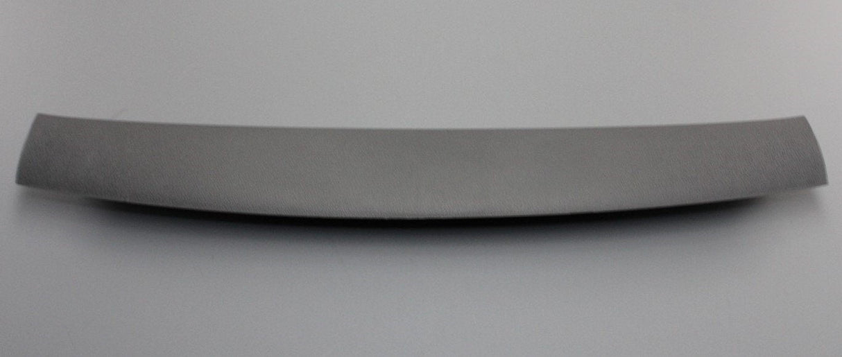 VW Golf MK7 MK7.5 tailgate boot lid upper trim panel 5G6867715B 82V