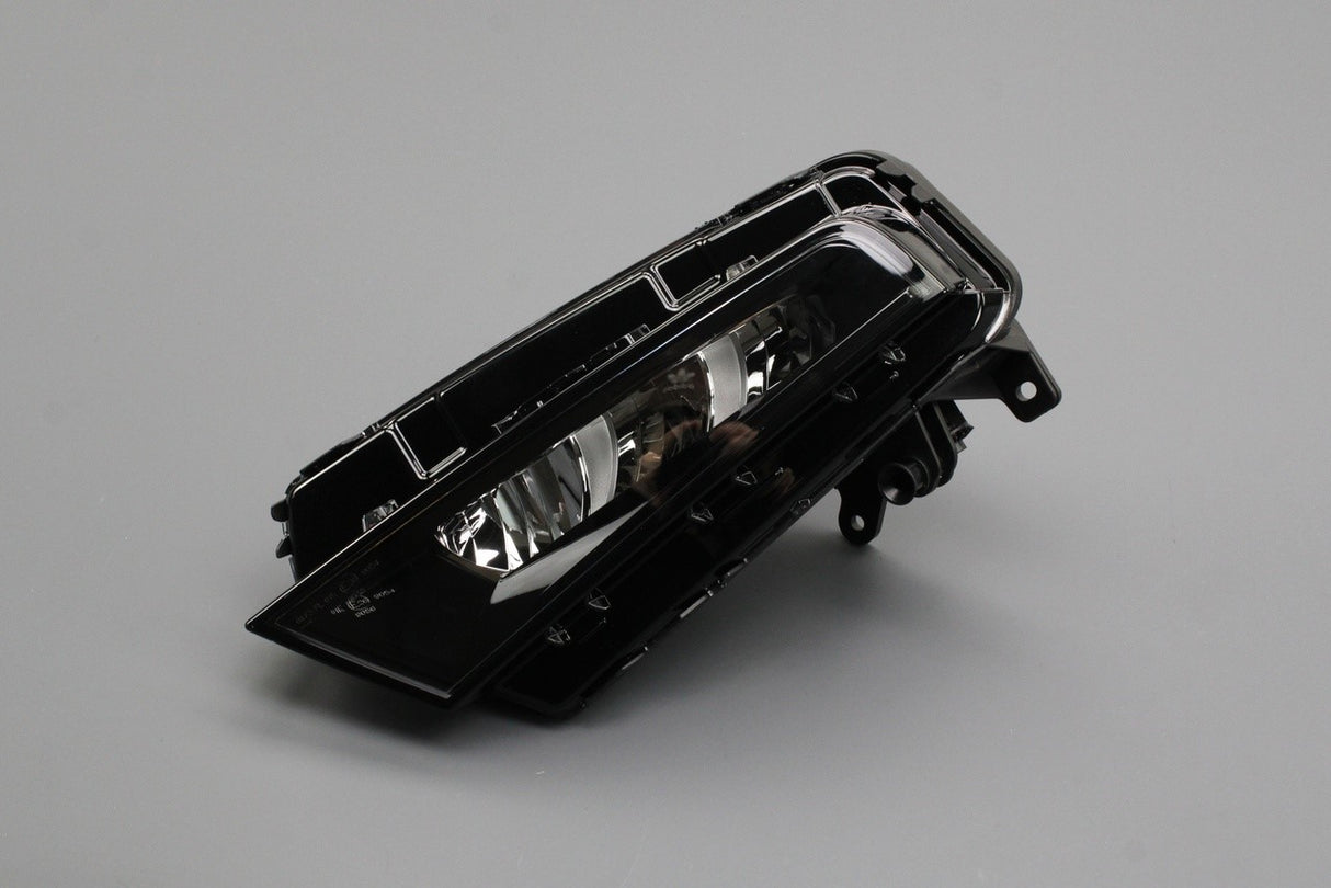 SEAT Leon 17-20 CUPRA Ateca 16-on front LED fog light (left) 575941699B
